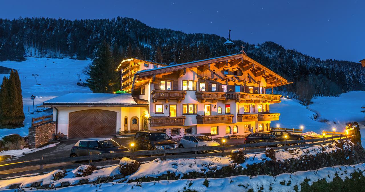 אובראו Hotel Landhaus Marchfeld מראה חיצוני תמונה